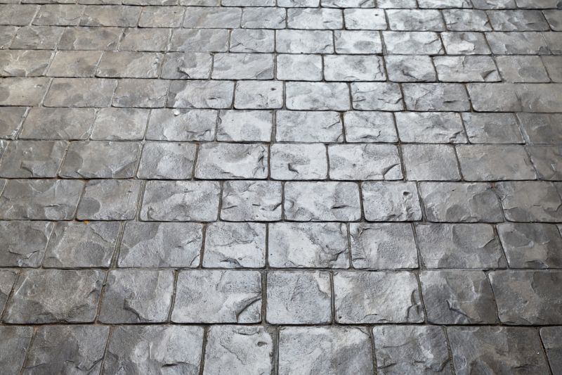Patterned concrete driveway